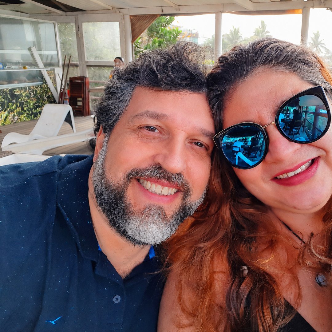 Foto de perfil atual do André, com a Dreah